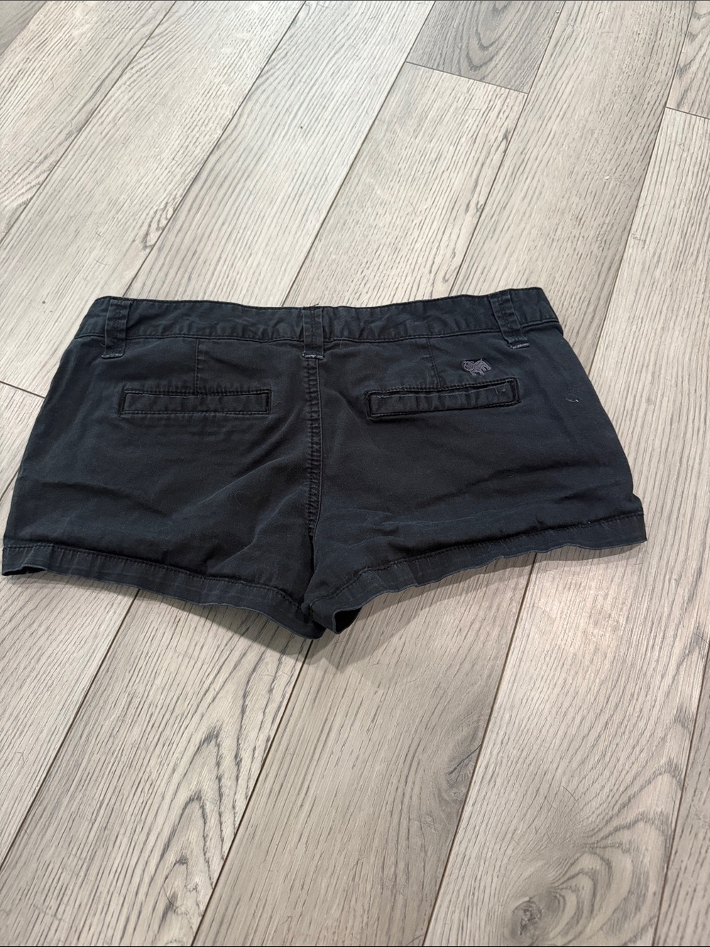 Aeropostale Black Women's Jean-Style Shorts - Picture 2 of 3